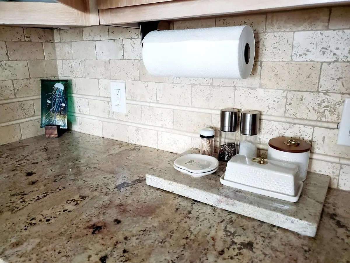 Holiday home Hidden Gem With New Patio And Private Dock