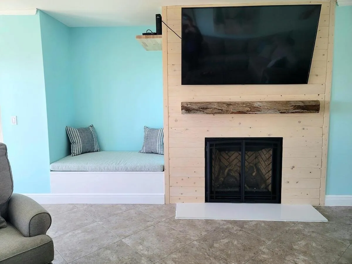 Hidden Gem With New Patio And Private Dock 0*, Destin United States